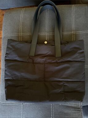 GAP Black Quilted Tote with Shoulder Straps